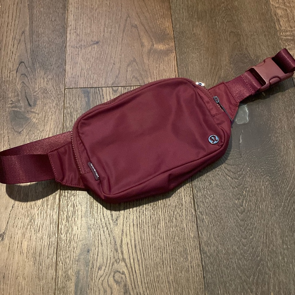 Lululemon Athletica Burgundy Belt Bag